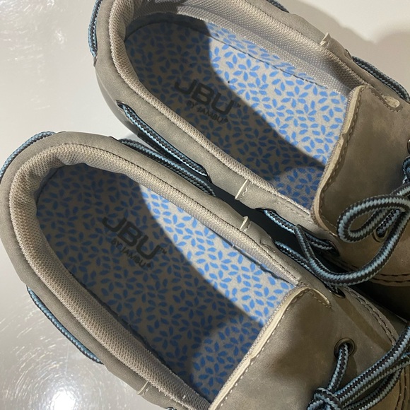 JBU slip on shoes- weather ready/all terra traction - Picture 5 of 6